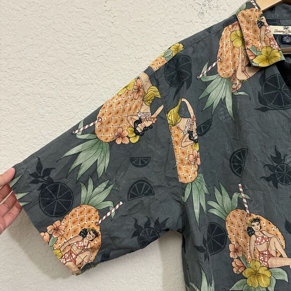 TOMMY BAHAMA Silk Hawaiian SS Shirt Gray Pin-Up Girl Pineapple Beach - Picture 4 of 8